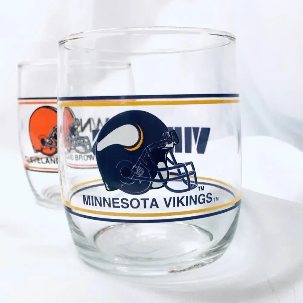 VTG 1990’S NFL FOOTBALL TEAM NAME & HELMET GLASSES